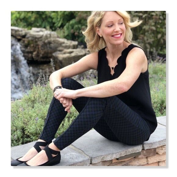 Gibson Savannah Scallop Neck Tank - size XS in Black - Picture 3 of 14